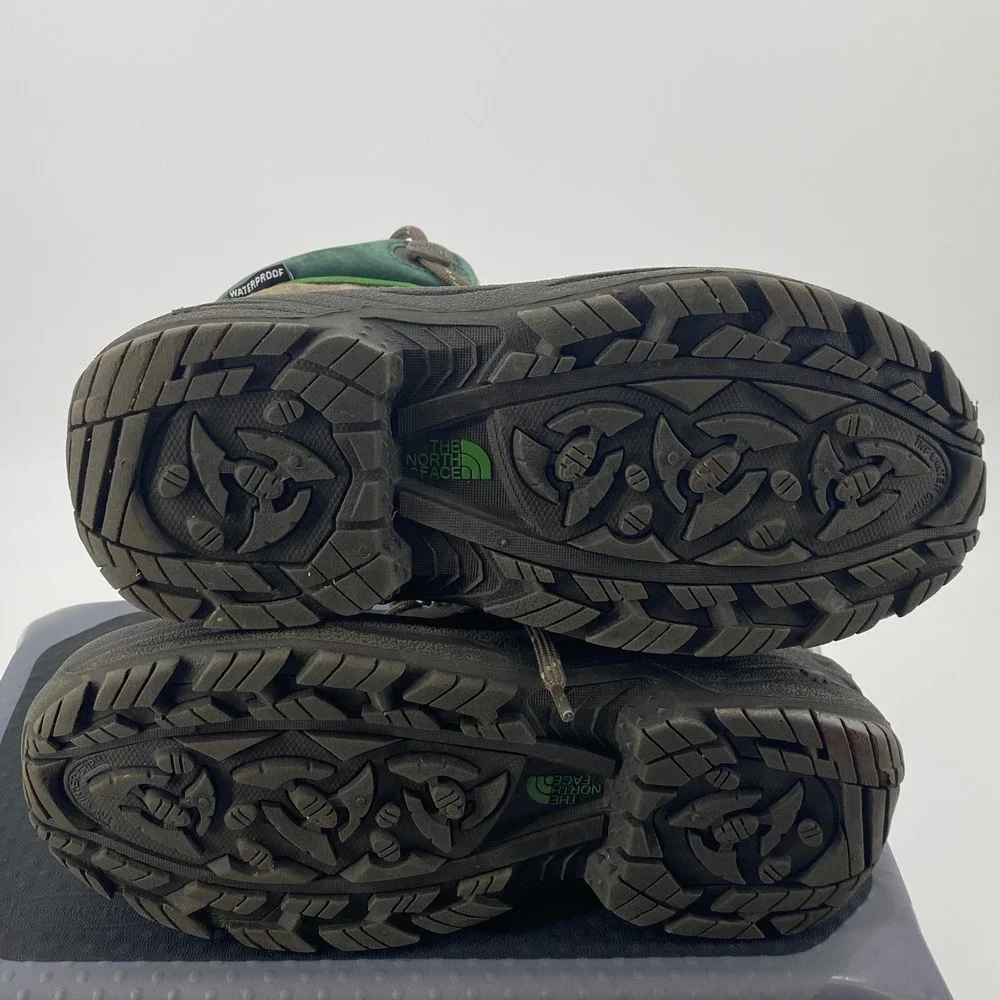 The North Face Boys Size 5 Heat Seeker Waterproof Winter Boots Gray Green